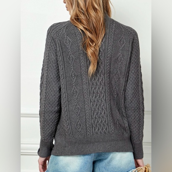 🌟Host Pick🌟Soft Sweater S w/brass buttons - Picture 3 of 7